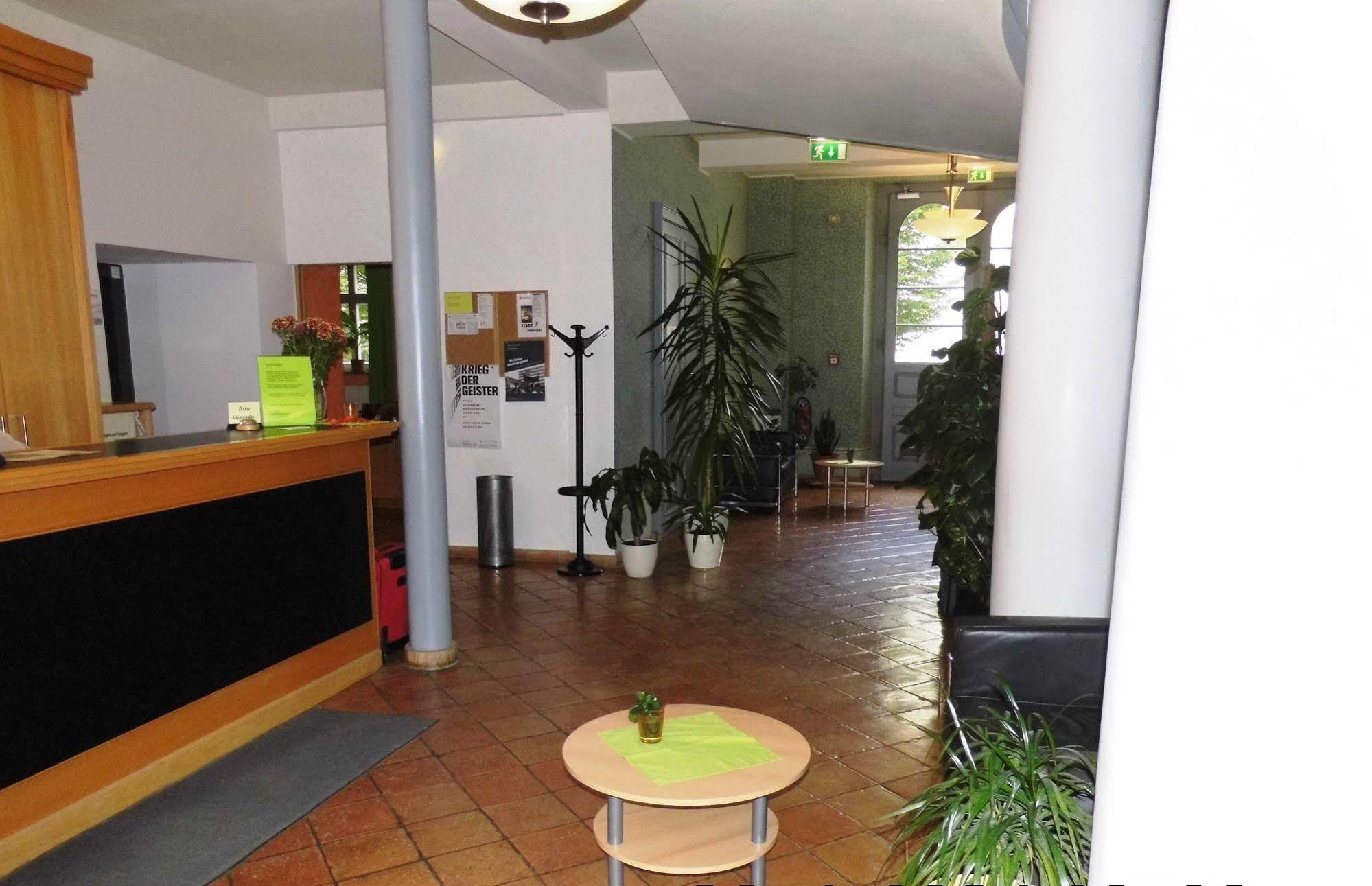 Hotel Erbenhof Ваймар Екстериор снимка