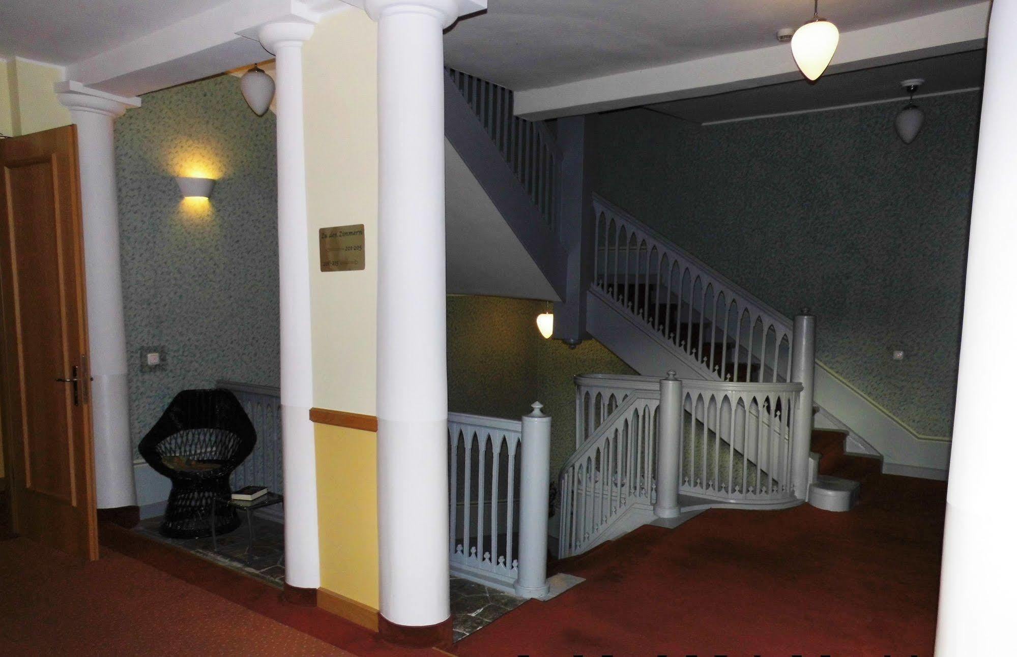 Hotel Erbenhof Ваймар Екстериор снимка